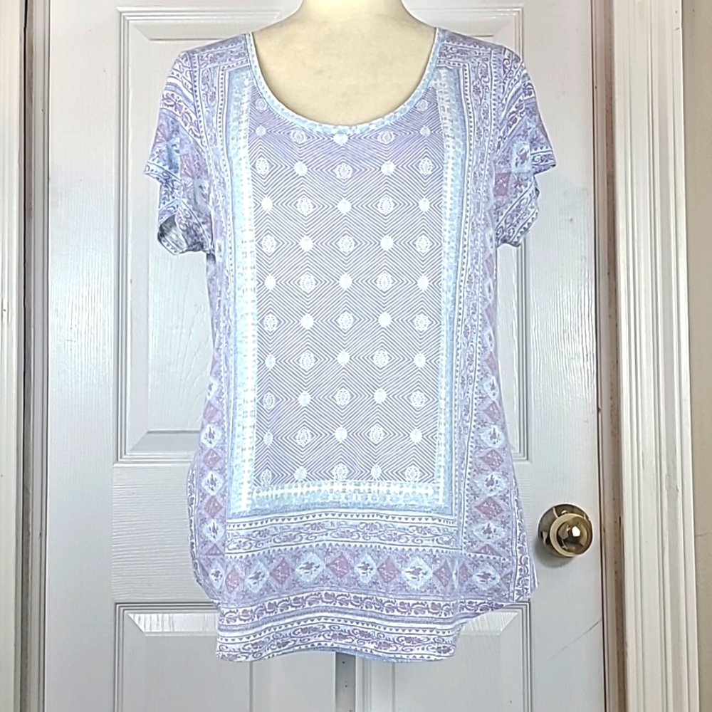 Women's Lavender Patterned Top